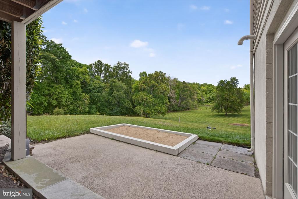 7001 WAYLAND DR, WARRENTON, Virginia 20187, 4 Bedrooms Bedrooms, ,2 BathroomsBathrooms,Residential,7001 WAYLAND DR,VAFQ2021842 MLS # VAFQ2021842