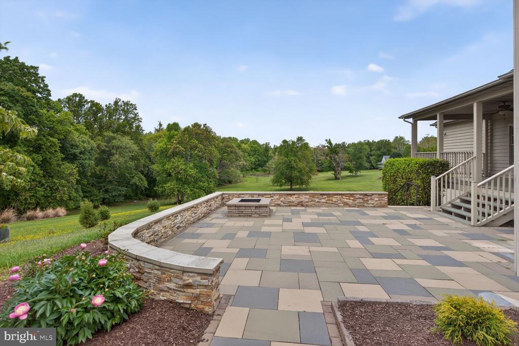 7001 WAYLAND DR, WARRENTON, Virginia 20187, 4 Bedrooms Bedrooms, ,2 BathroomsBathrooms,Residential,7001 WAYLAND DR,VAFQ2021842 MLS # VAFQ2021842