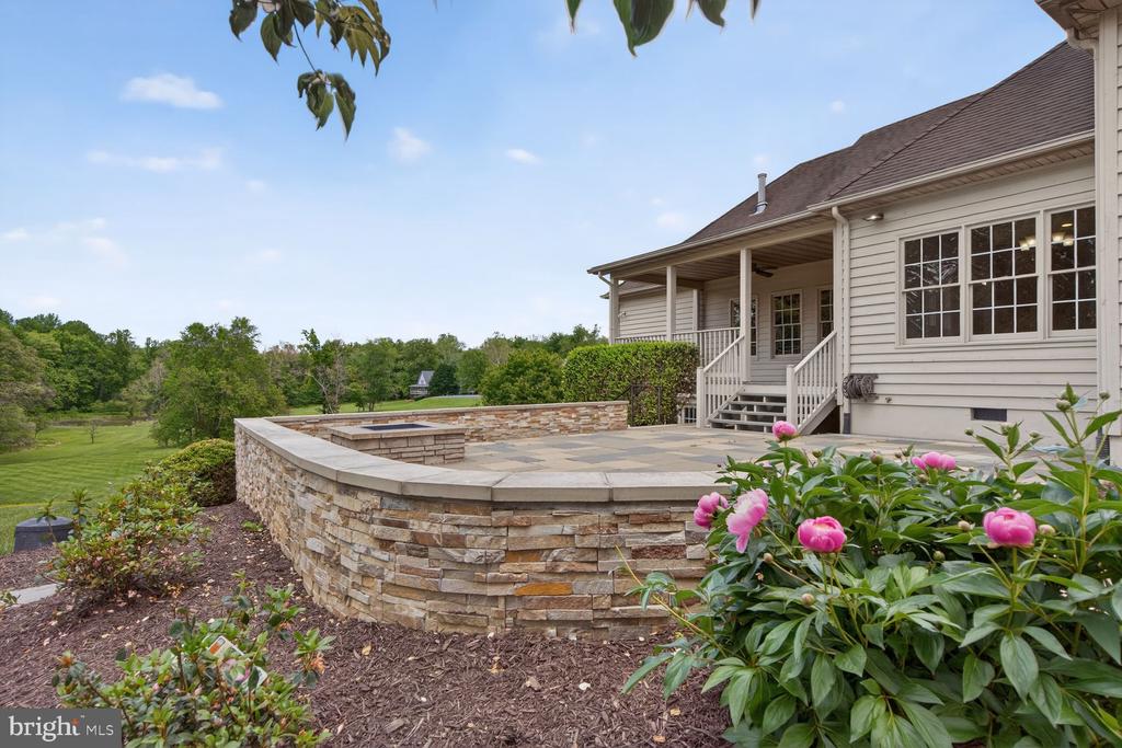 7001 WAYLAND DR, WARRENTON, Virginia 20187, 4 Bedrooms Bedrooms, ,2 BathroomsBathrooms,Residential,7001 WAYLAND DR,VAFQ2021842 MLS # VAFQ2021842