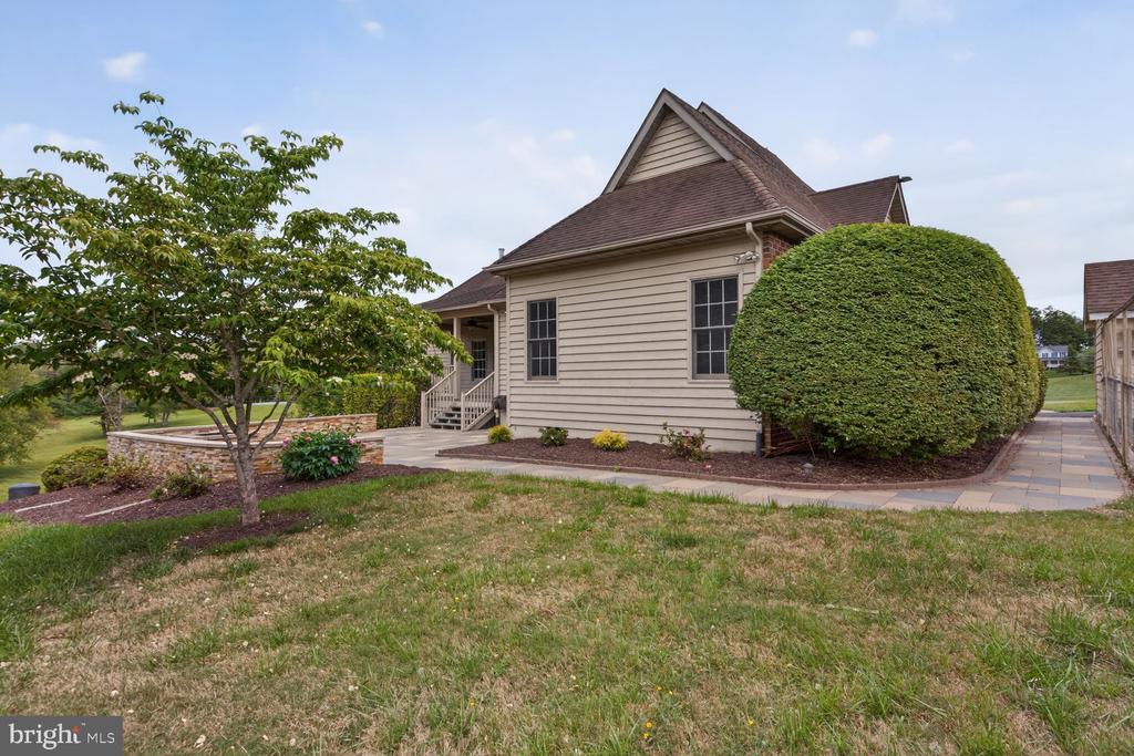 7001 WAYLAND DR, WARRENTON, Virginia 20187, 4 Bedrooms Bedrooms, ,2 BathroomsBathrooms,Residential,7001 WAYLAND DR,VAFQ2021842 MLS # VAFQ2021842