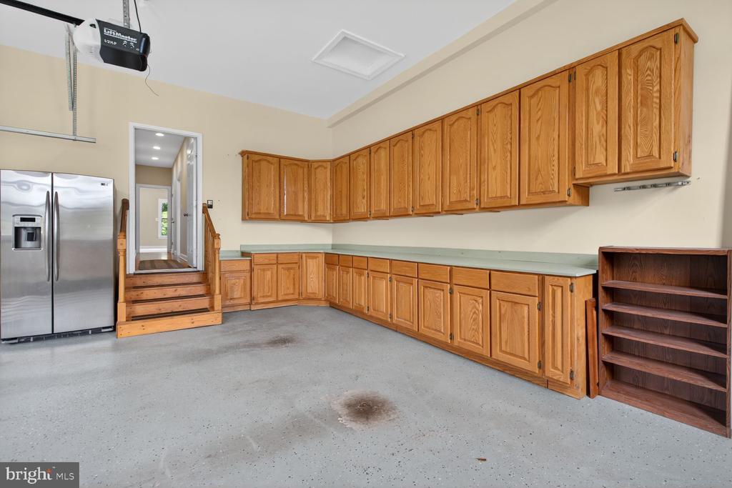 7001 WAYLAND DR, WARRENTON, Virginia 20187, 4 Bedrooms Bedrooms, ,2 BathroomsBathrooms,Residential,7001 WAYLAND DR,VAFQ2021842 MLS # VAFQ2021842