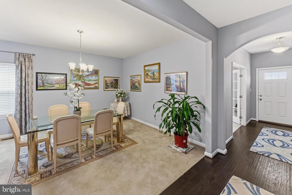 5818 PINEY GLADE RD, FREDERICKSBURG, Virginia 22407, 4 Bedrooms Bedrooms, ,4 BathroomsBathrooms,Residential,5818 PINEY GLADE RD,VASP2041790 MLS # VASP2041790