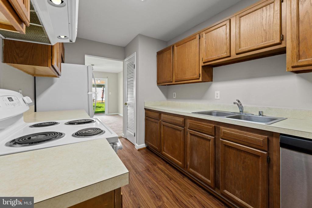 593 PLAIN RD, WARRENTON, Virginia 20186, 3 Bedrooms Bedrooms, ,2 BathroomsBathrooms,Residential,593 PLAIN RD,VAFQ2022048 MLS # VAFQ2022048