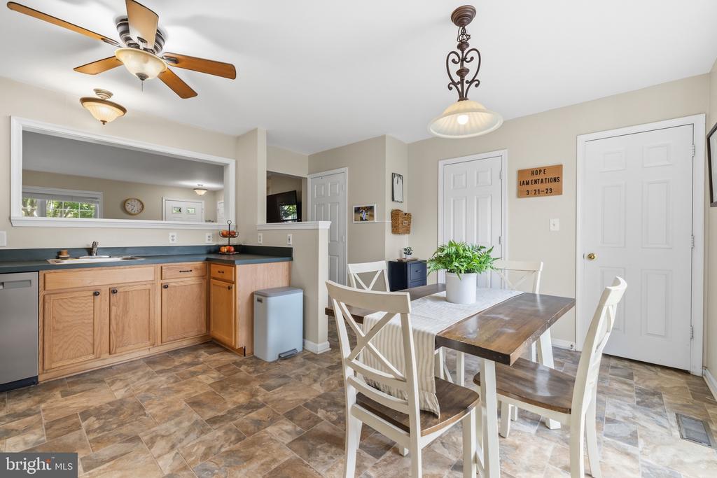 94 DORSET LN, WARRENTON, Virginia 20186, 2 Bedrooms Bedrooms, ,3 BathroomsBathrooms,Residential,HIGHLANDS OF WARRENTON,94 DORSET LN,VAFQ2022090 MLS # VAFQ2022090 94 DORSET LN, WARRENTON, Virginia 20186, 2 Bedrooms Bedrooms, ,3 BathroomsBathrooms,Residential,HIGHLANDS OF WARRENTON,94 DORSET LN,VAFQ2022090 MLS # VAFQ2022090