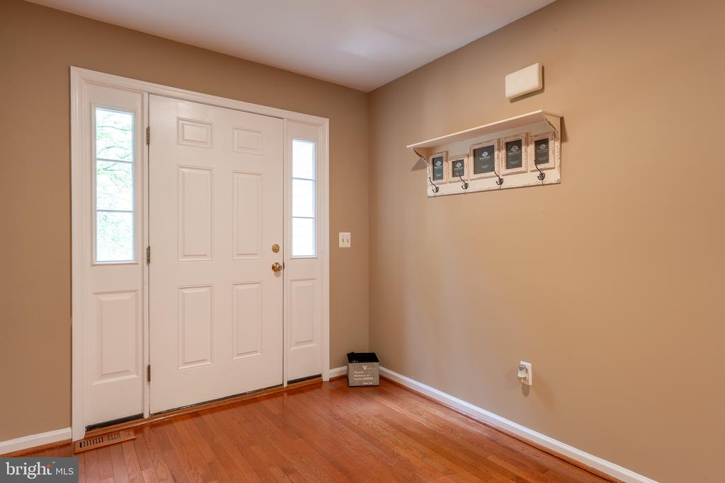 216 SPOTSWOOD RD, LOCUST GROVE, Virginia 22508, 3 Bedrooms Bedrooms, ,2 BathroomsBathrooms,Residential,216 SPOTSWOOD RD,VAOR2014146 MLS # VAOR2014146