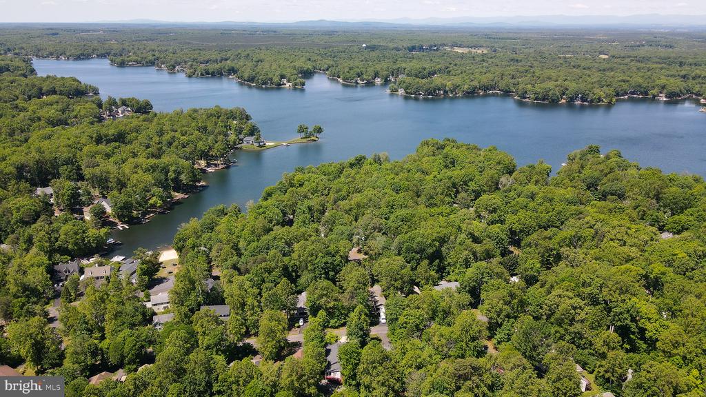 216 SPOTSWOOD RD, LOCUST GROVE, Virginia 22508, 3 Bedrooms Bedrooms, ,2 BathroomsBathrooms,Residential,216 SPOTSWOOD RD,VAOR2014146 MLS # VAOR2014146