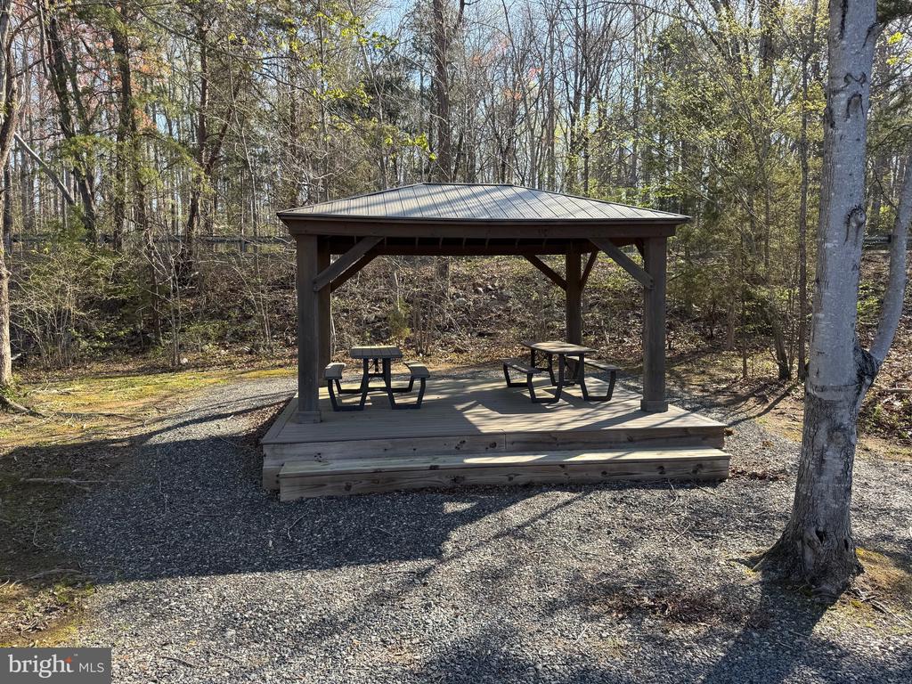 57 LIGHTHOUSE DR, BUMPASS, Virginia 23024, 5 Bedrooms Bedrooms, ,3 BathroomsBathrooms,Residential,57 LIGHTHOUSE DR,VALA2009888 MLS # VALA2009888