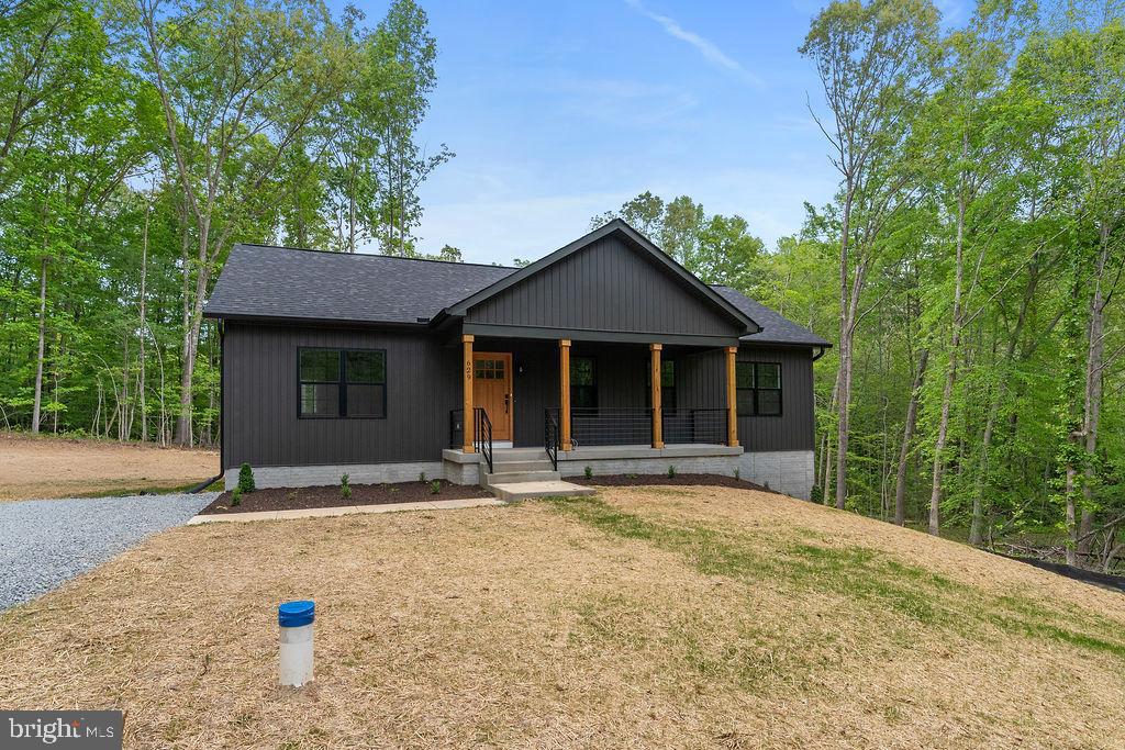 629 VAWTER CORNER RD, LOUISA, Virginia 23093, 5 Bedrooms Bedrooms, ,3 BathroomsBathrooms,Residential,629 VAWTER CORNER RD,VALA2009882 MLS # VALA2009882