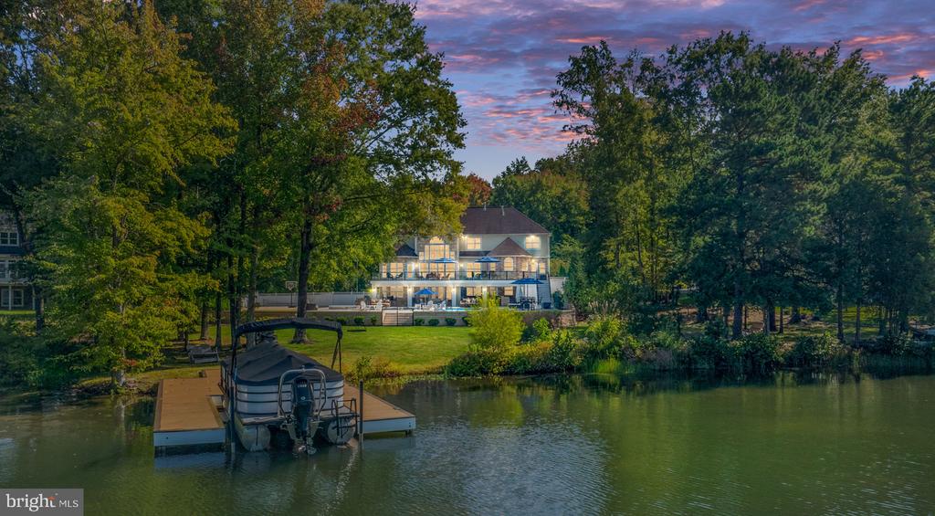 11204 FAWN LAKE PKWY, SPOTSYLVANIA, Virginia 22551, 5 Bedrooms Bedrooms, ,4 BathroomsBathrooms,Residential,11204 FAWN LAKE PKWY,VASP2041950 MLS # VASP2041950