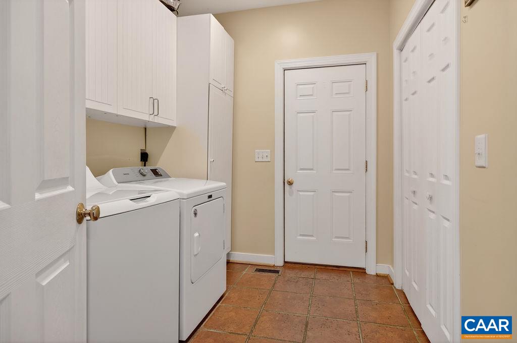 946 STONEY CREEK EAST, NELLYSFORD, Virginia 22958, 3 Bedrooms Bedrooms, ,2 BathroomsBathrooms,Residential,946 STONEY CREEK EAST,676636 MLS # 676636