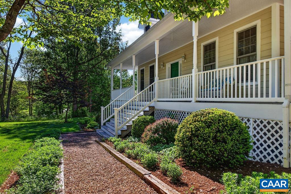 946 STONEY CREEK EAST, NELLYSFORD, Virginia 22958, 3 Bedrooms Bedrooms, ,2 BathroomsBathrooms,Residential,946 STONEY CREEK EAST,676636 MLS # 676636
