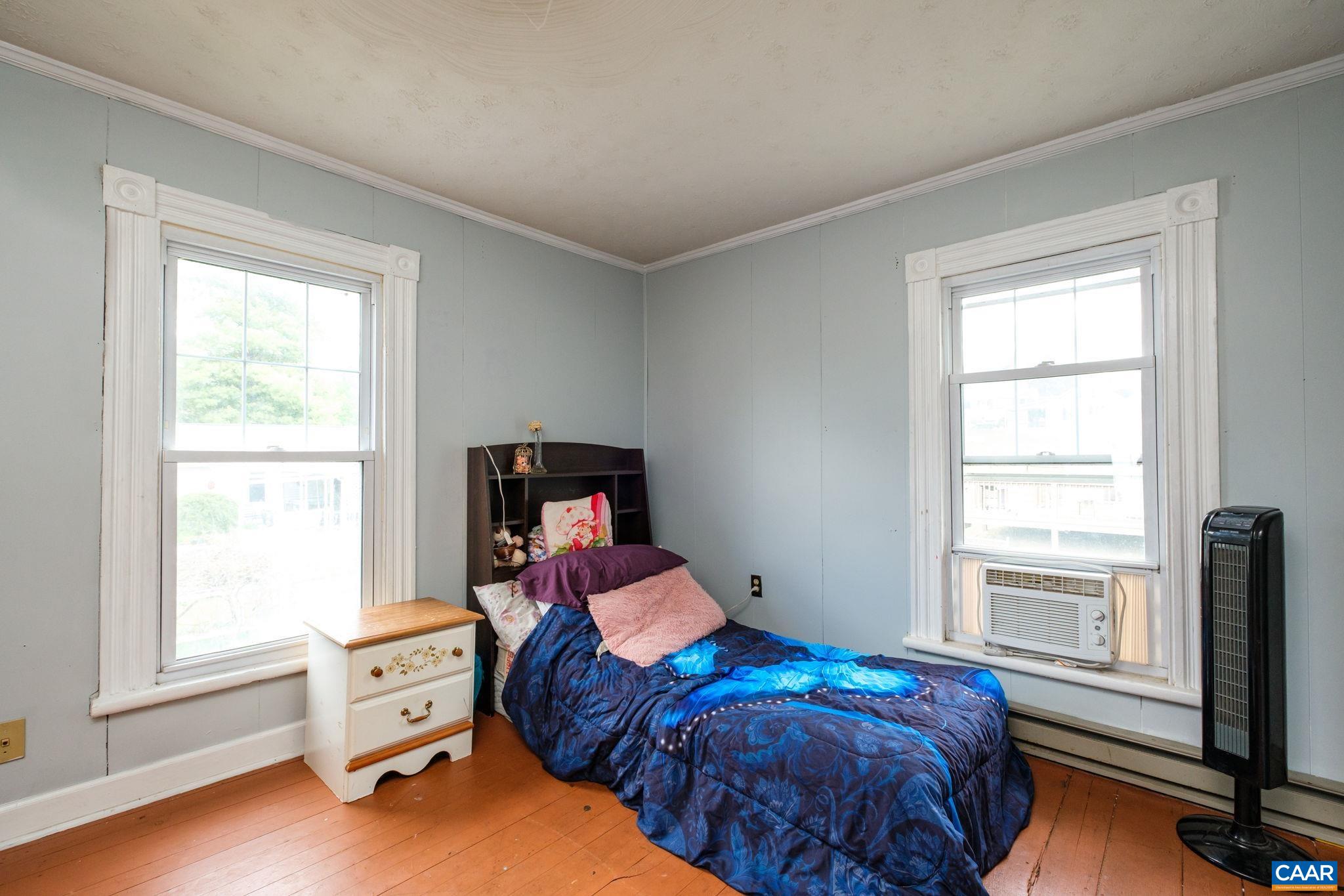 602 FIRST ST, SHENANDOAH, Virginia 22849, 4 Bedrooms Bedrooms, ,2 BathroomsBathrooms,Residential,602 FIRST ST,676925 MLS # 676925