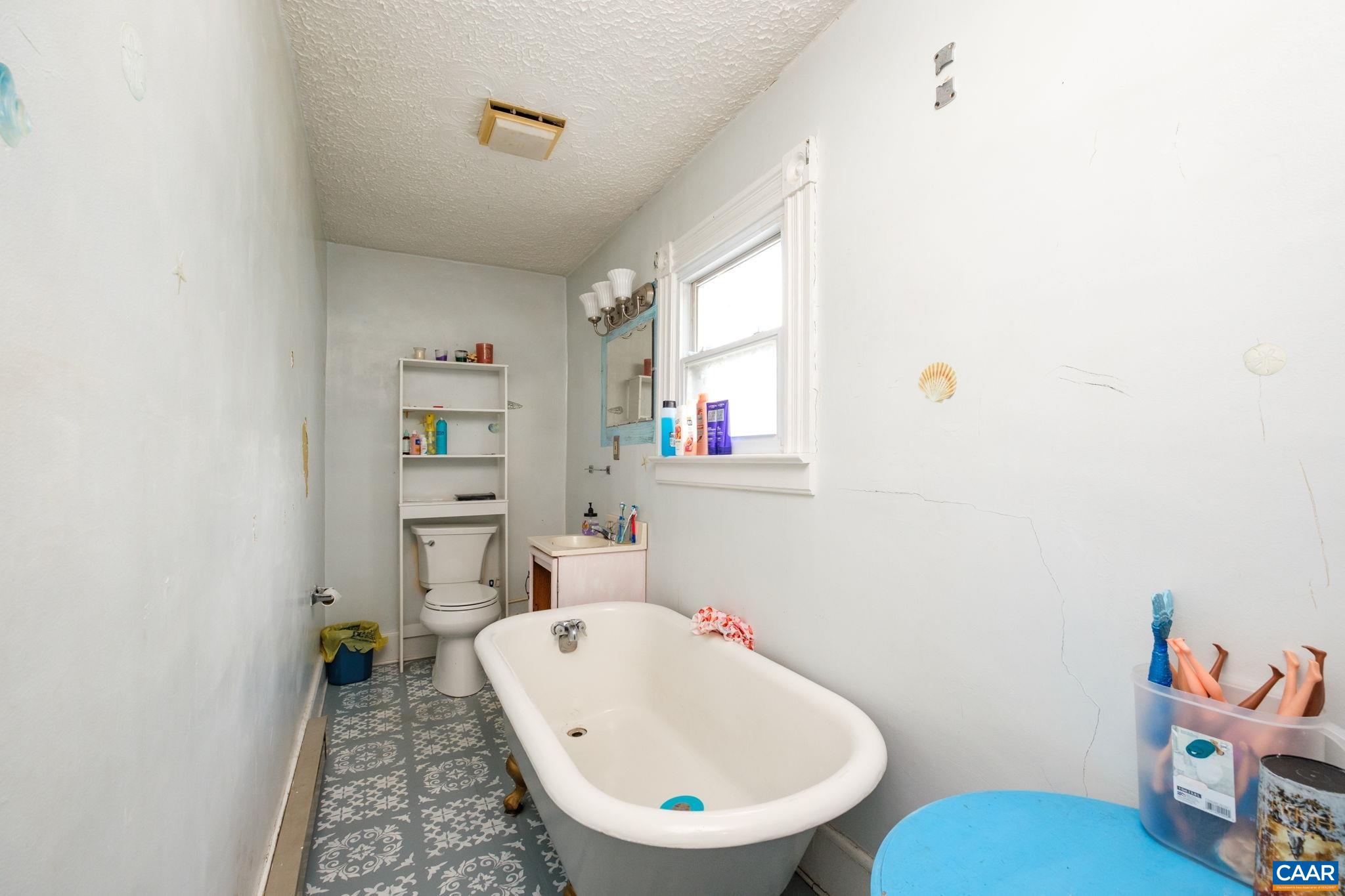 602 FIRST ST, SHENANDOAH, Virginia 22849, 4 Bedrooms Bedrooms, ,2 BathroomsBathrooms,Residential,602 FIRST ST,676925 MLS # 676925