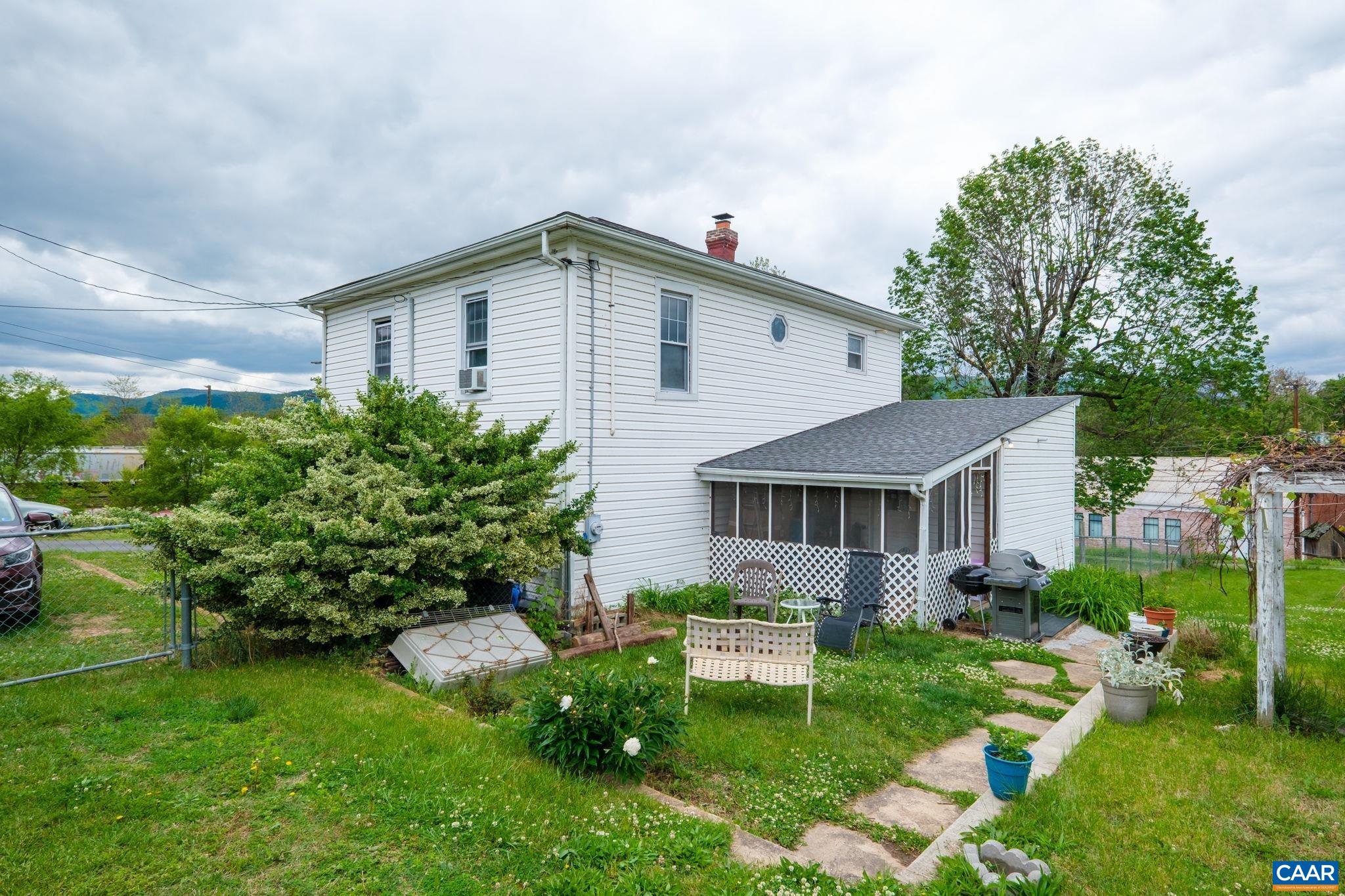 602 FIRST ST, SHENANDOAH, Virginia 22849, 4 Bedrooms Bedrooms, ,2 BathroomsBathrooms,Residential,602 FIRST ST,676925 MLS # 676925