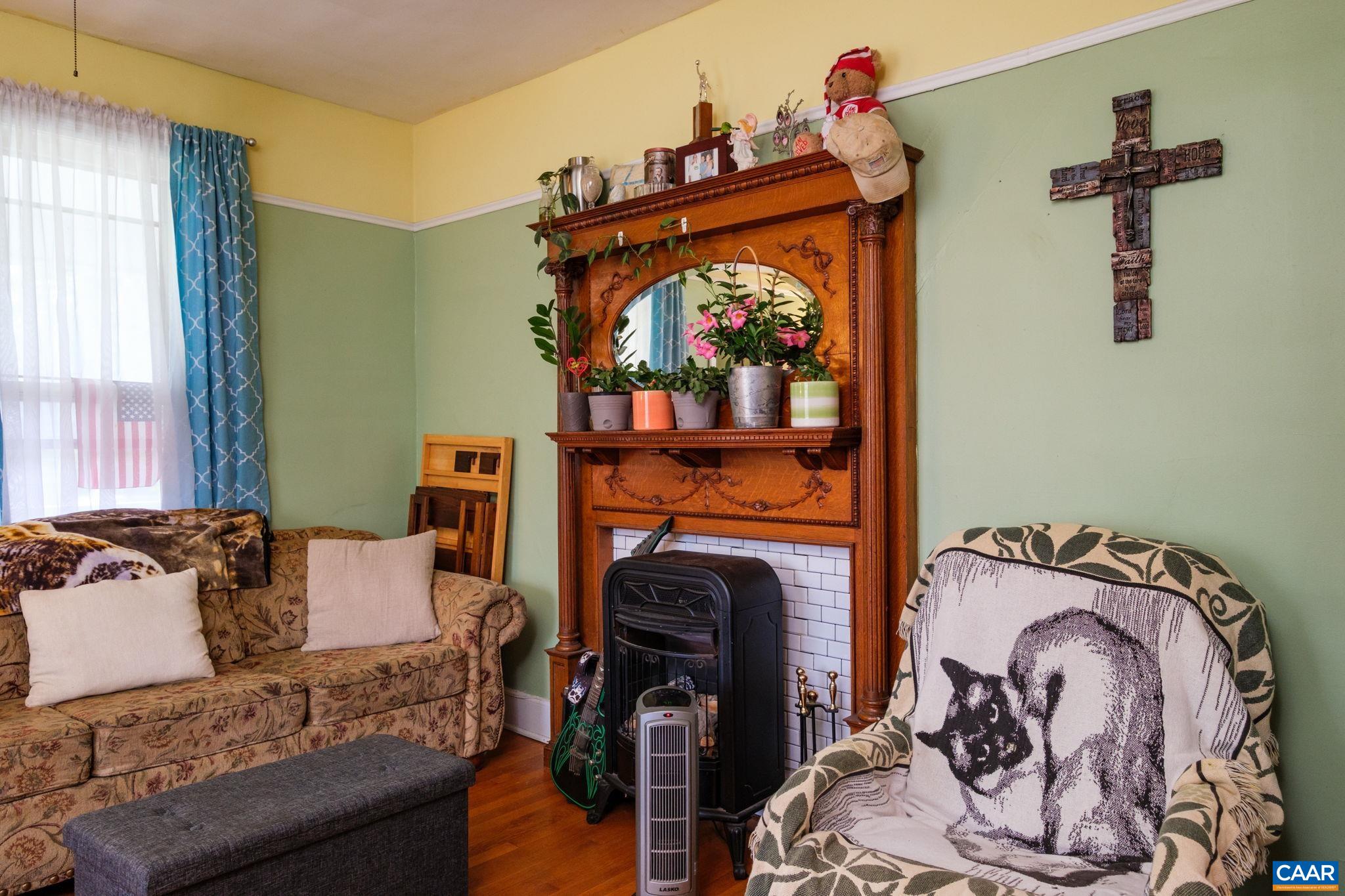 602 FIRST ST, SHENANDOAH, Virginia 22849, 4 Bedrooms Bedrooms, ,2 BathroomsBathrooms,Residential,602 FIRST ST,676925 MLS # 676925