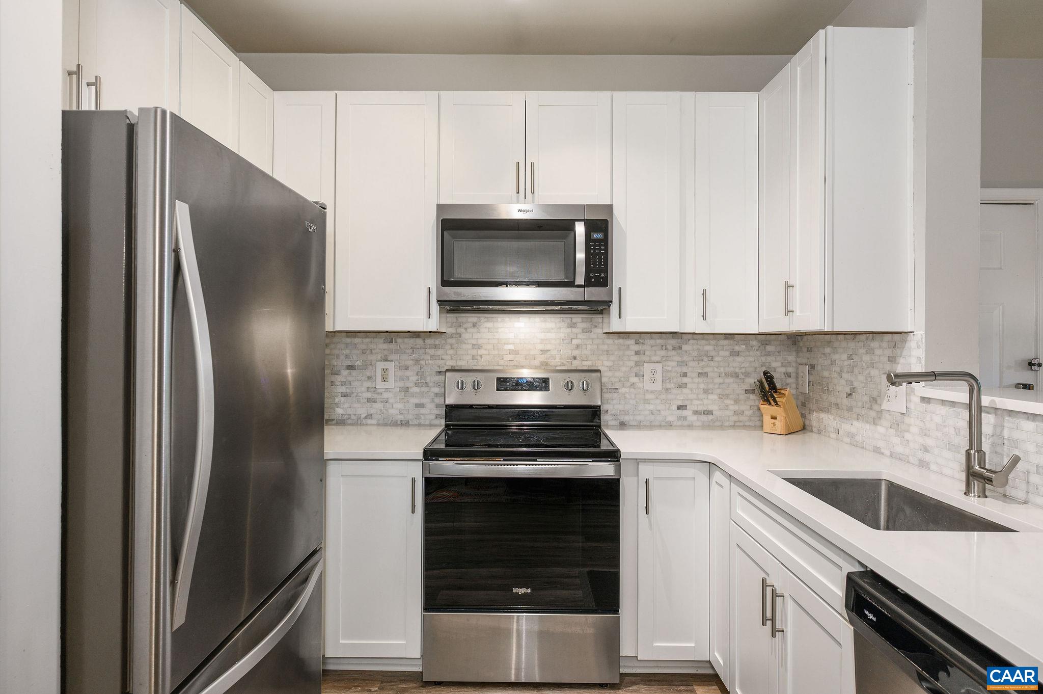 270 RIVERBEND DR, CHARLOTTESVILLE, Virginia 22911, 1 Bedroom Bedrooms, ,1 BathroomBathrooms,Residential,270 RIVERBEND DR,677181 MLS # 677181 270 RIVERBEND DR, CHARLOTTESVILLE, Virginia 22911, 1 Bedroom Bedrooms, ,1 BathroomBathrooms,Residential,270 RIVERBEND DR,677181 MLS # 677181