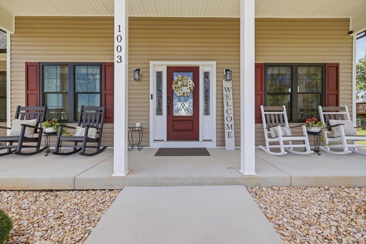 1003 LADD RD, WAYNESBORO, Virginia 22980, 3 Bedrooms Bedrooms, ,2 BathroomsBathrooms,Residential,1003 LADD RD,677239 MLS # 677239 1003 LADD RD, WAYNESBORO, Virginia 22980, 3 Bedrooms Bedrooms, ,2 BathroomsBathrooms,Residential,1003 LADD RD,677239 MLS # 677239