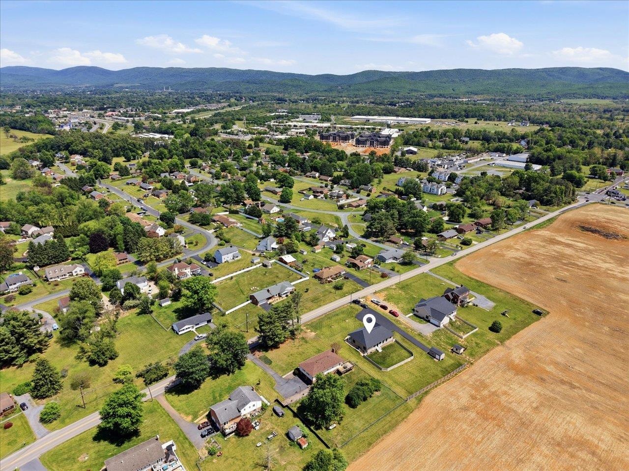 1003 LADD RD, WAYNESBORO, Virginia 22980, 3 Bedrooms Bedrooms, ,2 BathroomsBathrooms,Residential,1003 LADD RD,677239 MLS # 677239 1003 LADD RD, WAYNESBORO, Virginia 22980, 3 Bedrooms Bedrooms, ,2 BathroomsBathrooms,Residential,1003 LADD RD,677239 MLS # 677239