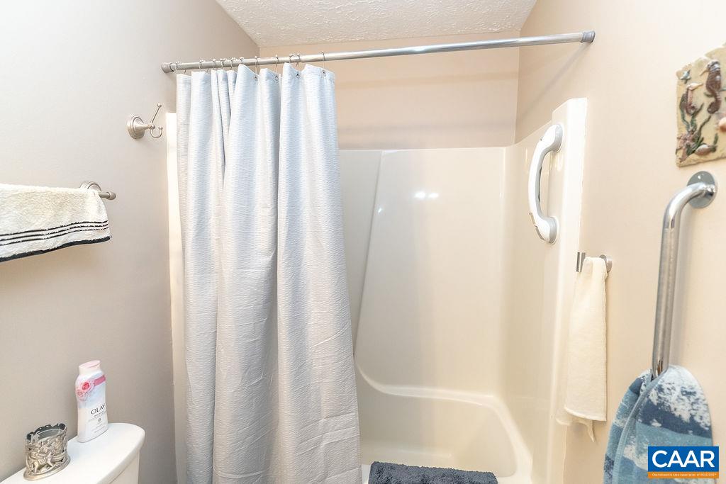 2851 MARTIN KINGS RD, SCOTTSVILLE, Virginia 24590, 5 Bedrooms Bedrooms, ,3 BathroomsBathrooms,Residential,2851 MARTIN KINGS RD,677240 MLS # 677240
