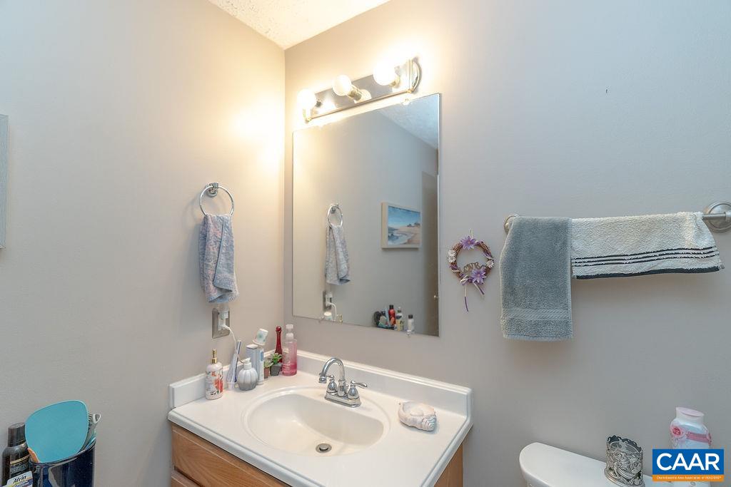 2851 MARTIN KINGS RD, SCOTTSVILLE, Virginia 24590, 5 Bedrooms Bedrooms, ,3 BathroomsBathrooms,Residential,2851 MARTIN KINGS RD,677240 MLS # 677240