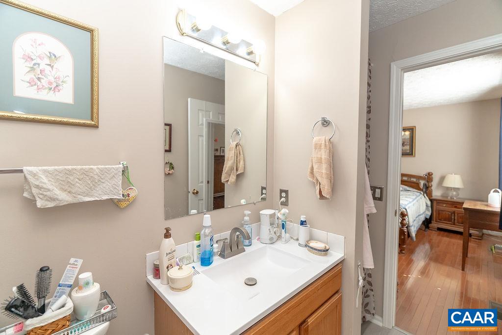 2851 MARTIN KINGS RD, SCOTTSVILLE, Virginia 24590, 5 Bedrooms Bedrooms, ,3 BathroomsBathrooms,Residential,2851 MARTIN KINGS RD,677240 MLS # 677240