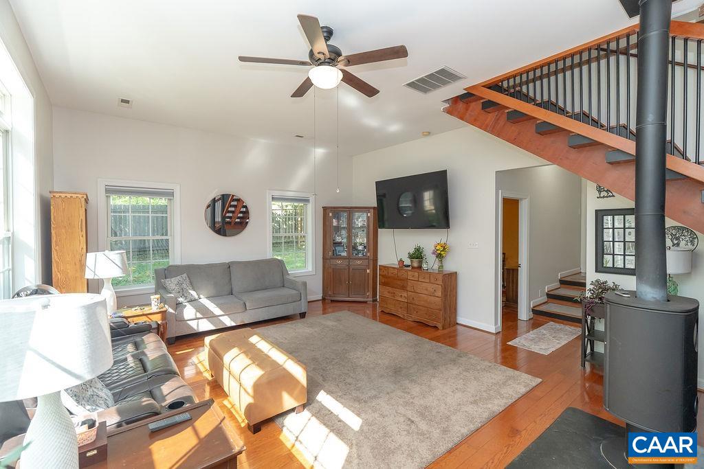 2851 MARTIN KINGS RD, SCOTTSVILLE, Virginia 24590, 5 Bedrooms Bedrooms, ,3 BathroomsBathrooms,Residential,2851 MARTIN KINGS RD,677240 MLS # 677240