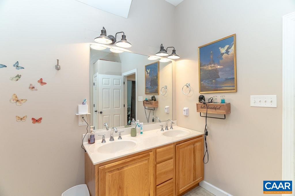 2851 MARTIN KINGS RD, SCOTTSVILLE, Virginia 24590, 5 Bedrooms Bedrooms, ,3 BathroomsBathrooms,Residential,2851 MARTIN KINGS RD,677240 MLS # 677240