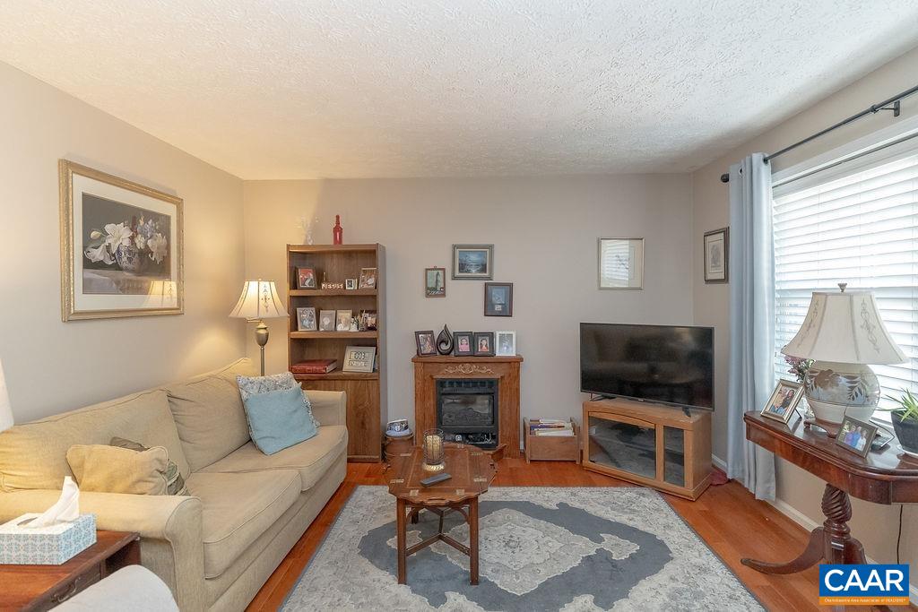 2851 MARTIN KINGS RD, SCOTTSVILLE, Virginia 24590, 5 Bedrooms Bedrooms, ,3 BathroomsBathrooms,Residential,2851 MARTIN KINGS RD,677240 MLS # 677240