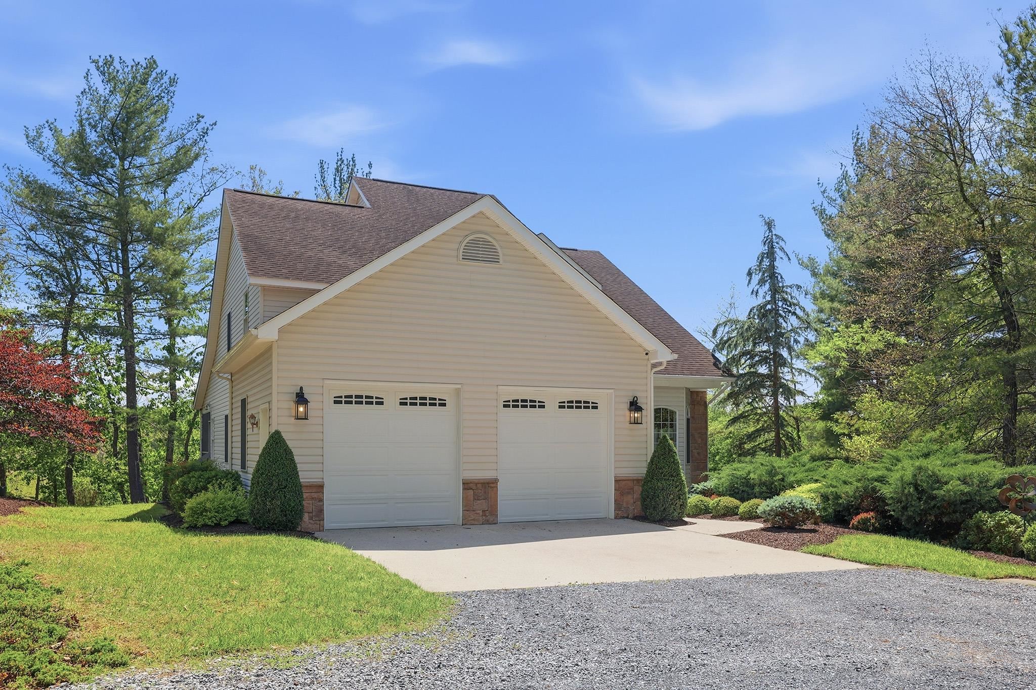 759 RIFES FORD RD, VERONA, Virginia 24482, 3 Bedrooms Bedrooms, ,2 BathroomsBathrooms,Residential,Riverside,759 RIFES FORD RD,677241 MLS # 677241 759 RIFES FORD RD, VERONA, Virginia 24482, 3 Bedrooms Bedrooms, ,2 BathroomsBathrooms,Residential,Riverside,759 RIFES FORD RD,677241 MLS # 677241