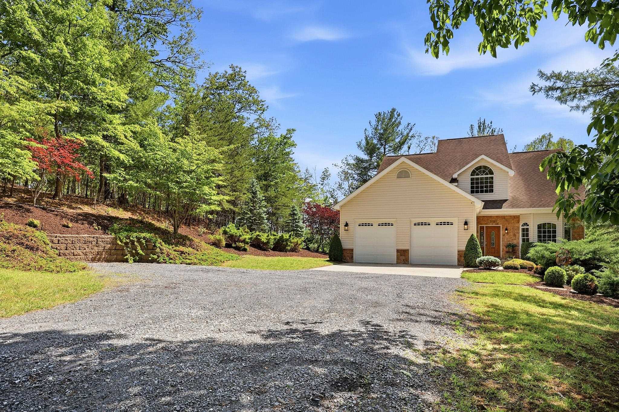 759 RIFES FORD RD, VERONA, Virginia 24482, 3 Bedrooms Bedrooms, ,2 BathroomsBathrooms,Residential,Riverside,759 RIFES FORD RD,677241 MLS # 677241 759 RIFES FORD RD, VERONA, Virginia 24482, 3 Bedrooms Bedrooms, ,2 BathroomsBathrooms,Residential,Riverside,759 RIFES FORD RD,677241 MLS # 677241