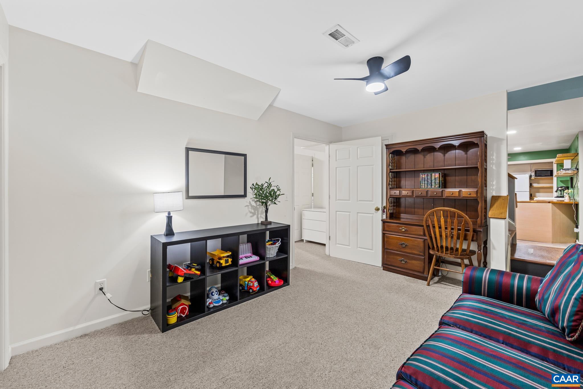 525 JESTER LN, CHARLOTTESVILLE, Virginia 22911, 4 Bedrooms Bedrooms, ,3 BathroomsBathrooms,Residential,525 JESTER LN,677243 MLS # 677243