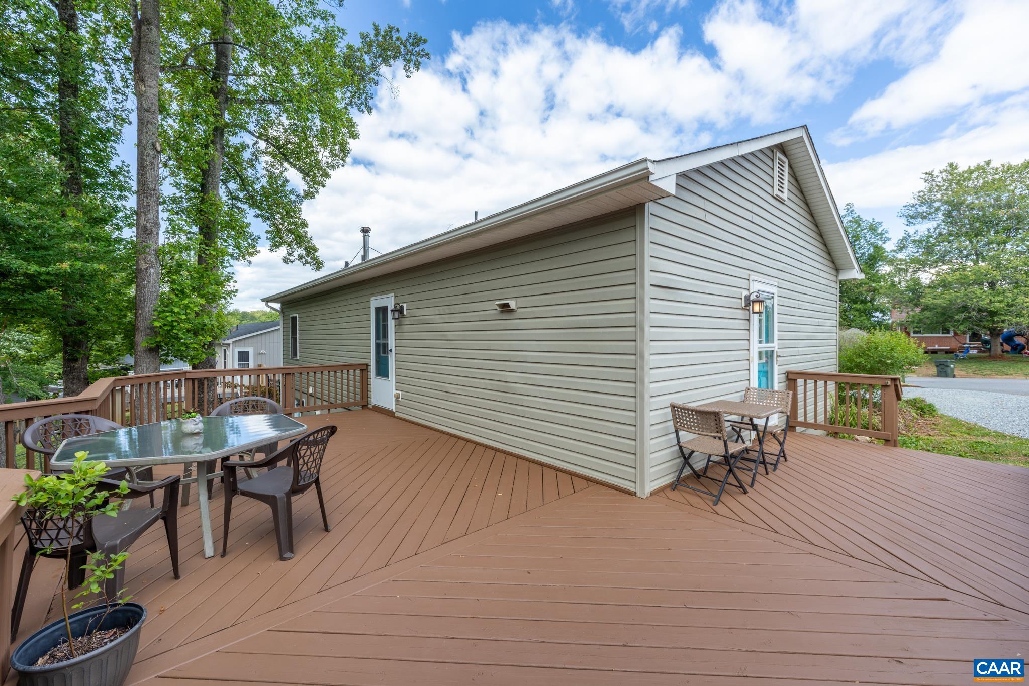 525 JESTER LN, CHARLOTTESVILLE, Virginia 22911, 4 Bedrooms Bedrooms, ,3 BathroomsBathrooms,Residential,525 JESTER LN,677243 MLS # 677243