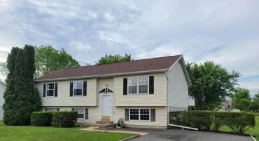 6918 MAPLEWOOD DR, BEALETON, Virginia 22712, 3 Bedrooms Bedrooms, ,2 BathroomsBathrooms,Residential,6918 MAPLEWOOD DR,VAFQ2021342 MLS # VAFQ2021342