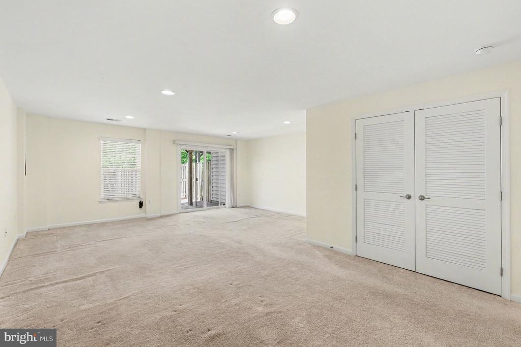 4604 ALLIANCE WAY, FREDERICKSBURG, Virginia 22408, 3 Bedrooms Bedrooms, ,3 BathroomsBathrooms,Residential,4604 ALLIANCE WAY,VASP2041362 MLS # VASP2041362