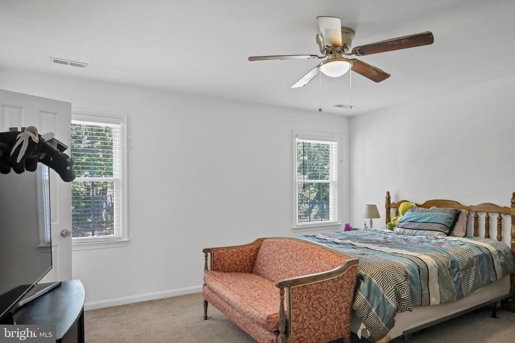 4405 CAVEN CT N, FREDERICKSBURG, Virginia 22408, 3 Bedrooms Bedrooms, ,2 BathroomsBathrooms,Residential,4405 CAVEN CT N,VASP2041416 MLS # VASP2041416