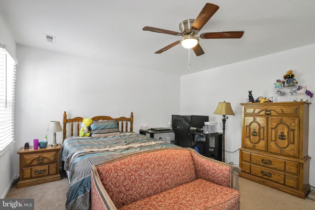 4405 CAVEN CT N, FREDERICKSBURG, Virginia 22408, 3 Bedrooms Bedrooms, ,2 BathroomsBathrooms,Residential,4405 CAVEN CT N,VASP2041416 MLS # VASP2041416
