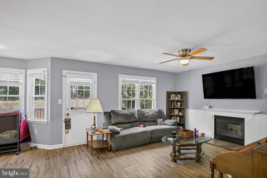 4405 CAVEN CT N, FREDERICKSBURG, Virginia 22408, 3 Bedrooms Bedrooms, ,2 BathroomsBathrooms,Residential,4405 CAVEN CT N,VASP2041416 MLS # VASP2041416
