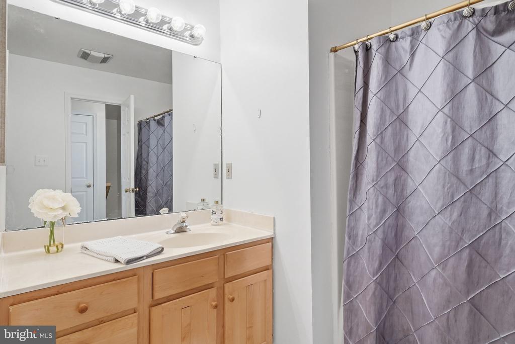 4145 RUNNING QUAIL TRL, AMISSVILLE, Virginia 20106, 3 Bedrooms Bedrooms, ,3 BathroomsBathrooms,Residential,4145 RUNNING QUAIL TRL,VACU2013650 MLS # VACU2013650