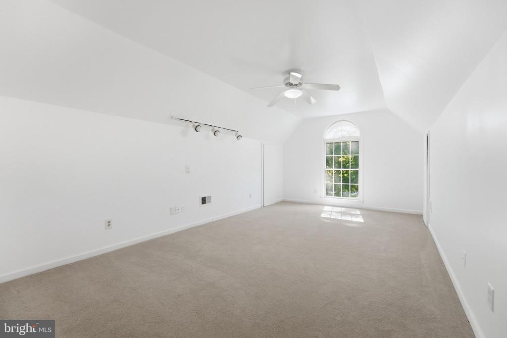 4145 RUNNING QUAIL TRL, AMISSVILLE, Virginia 20106, 3 Bedrooms Bedrooms, ,3 BathroomsBathrooms,Residential,4145 RUNNING QUAIL TRL,VACU2013650 MLS # VACU2013650