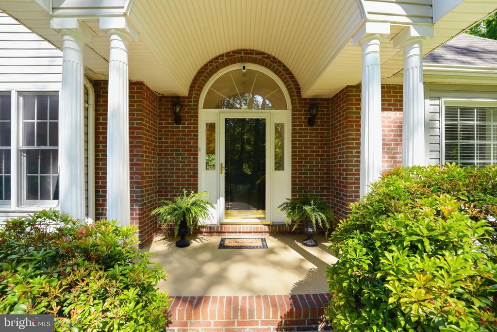 4145 RUNNING QUAIL TRL, AMISSVILLE, Virginia 20106, 3 Bedrooms Bedrooms, ,3 BathroomsBathrooms,Residential,4145 RUNNING QUAIL TRL,VACU2013650 MLS # VACU2013650
