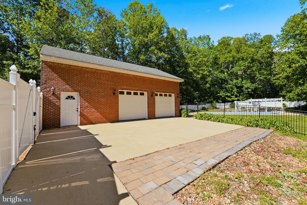 4145 RUNNING QUAIL TRL, AMISSVILLE, Virginia 20106, 3 Bedrooms Bedrooms, ,3 BathroomsBathrooms,Residential,4145 RUNNING QUAIL TRL,VACU2013650 MLS # VACU2013650