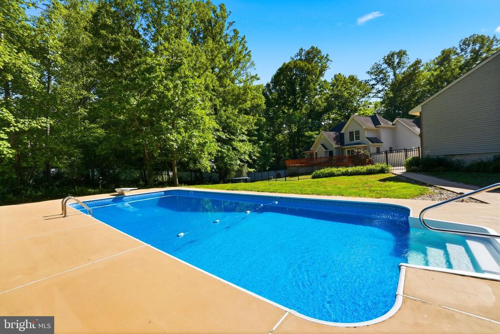 4145 RUNNING QUAIL TRL, AMISSVILLE, Virginia 20106, 3 Bedrooms Bedrooms, ,3 BathroomsBathrooms,Residential,4145 RUNNING QUAIL TRL,VACU2013650 MLS # VACU2013650