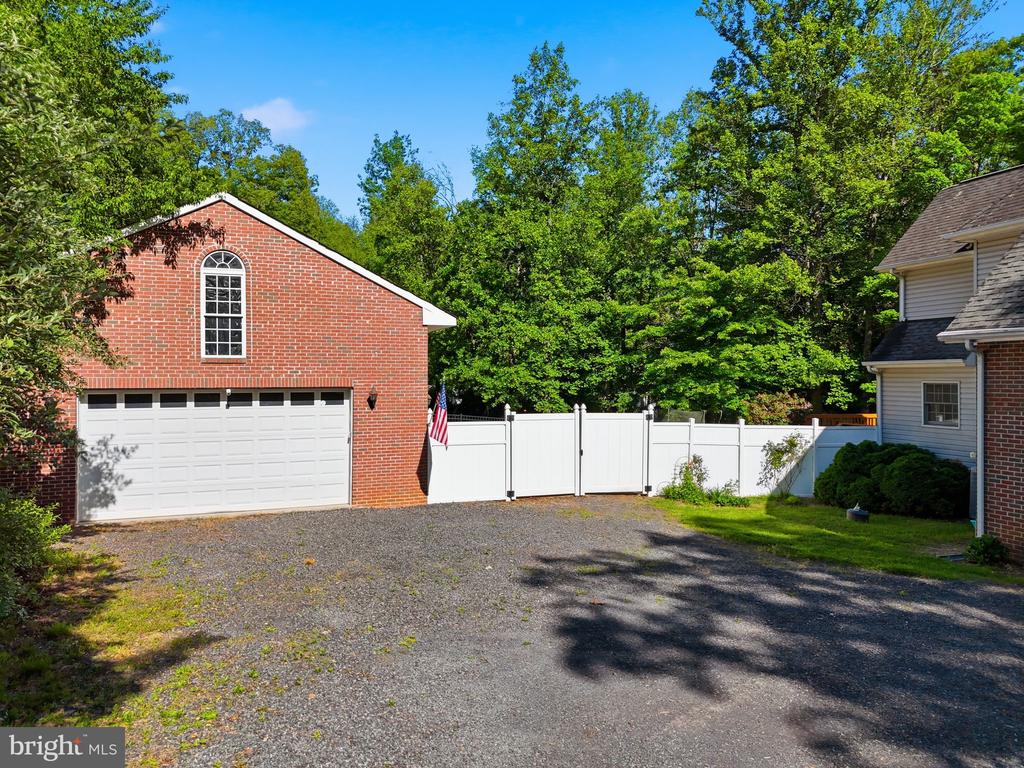 4145 RUNNING QUAIL TRL, AMISSVILLE, Virginia 20106, 3 Bedrooms Bedrooms, ,3 BathroomsBathrooms,Residential,4145 RUNNING QUAIL TRL,VACU2013650 MLS # VACU2013650
