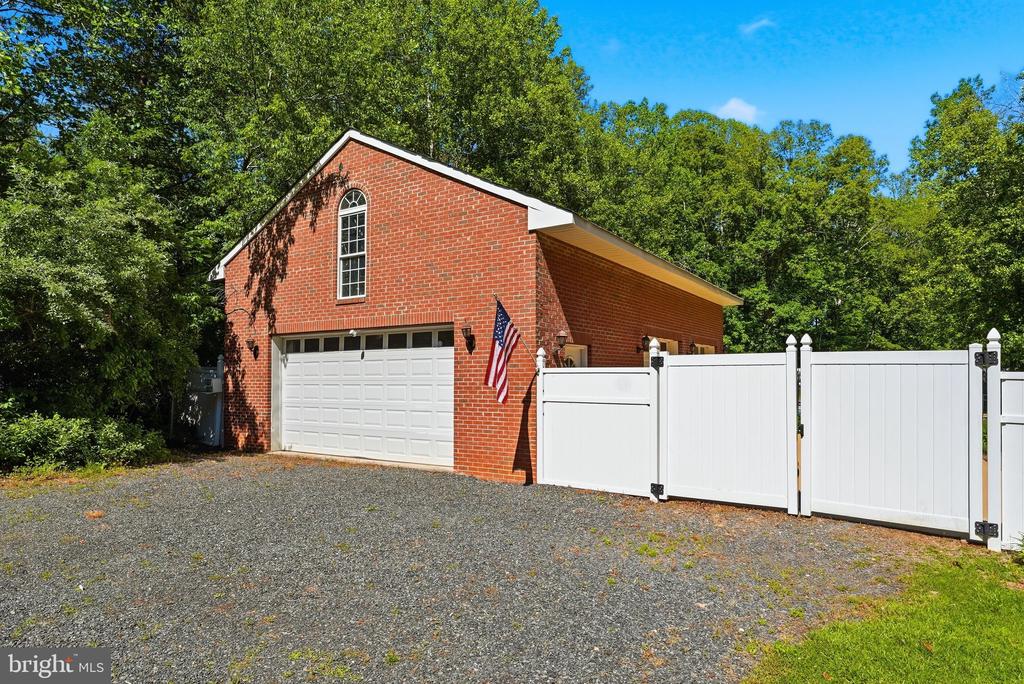 4145 RUNNING QUAIL TRL, AMISSVILLE, Virginia 20106, 3 Bedrooms Bedrooms, ,3 BathroomsBathrooms,Residential,4145 RUNNING QUAIL TRL,VACU2013650 MLS # VACU2013650