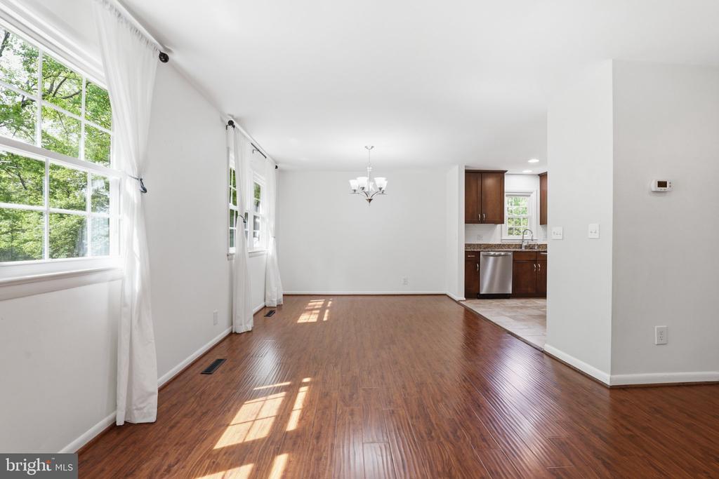 845 CHURCHILL DR, FREDERICKSBURG, Virginia 22407, 4 Bedrooms Bedrooms, ,2 BathroomsBathrooms,Residential,845 CHURCHILL DR,VASP2042046 MLS # VASP2042046