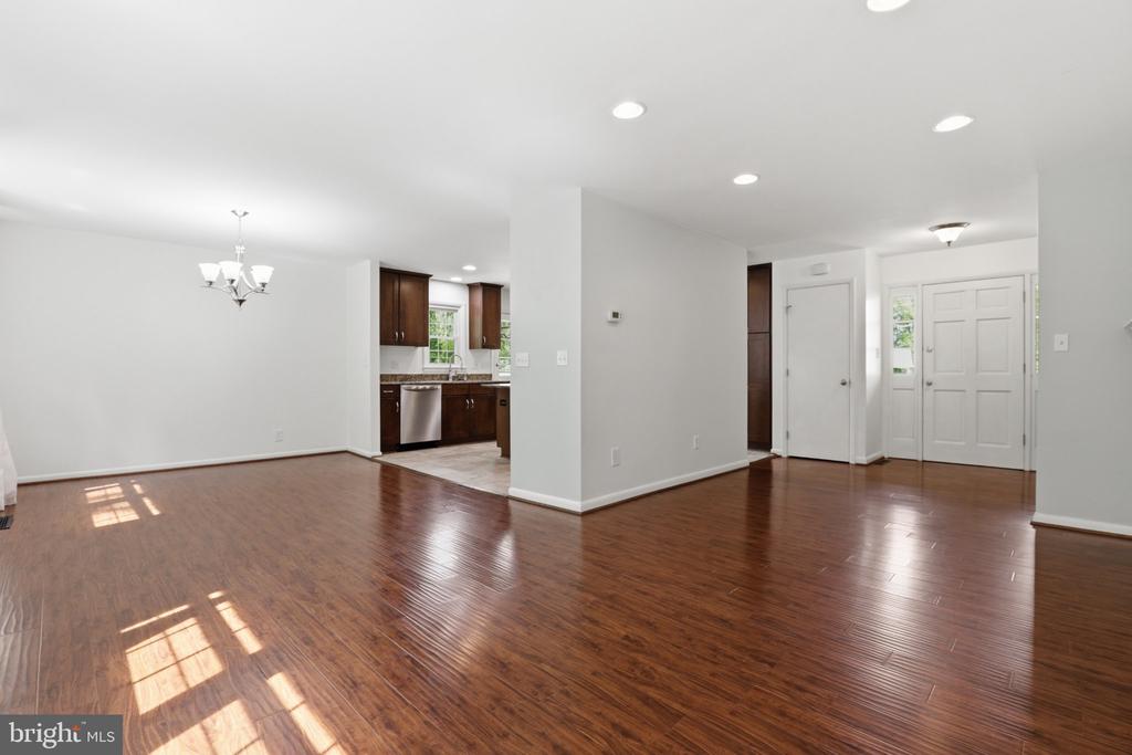845 CHURCHILL DR, FREDERICKSBURG, Virginia 22407, 4 Bedrooms Bedrooms, ,2 BathroomsBathrooms,Residential,845 CHURCHILL DR,VASP2042046 MLS # VASP2042046