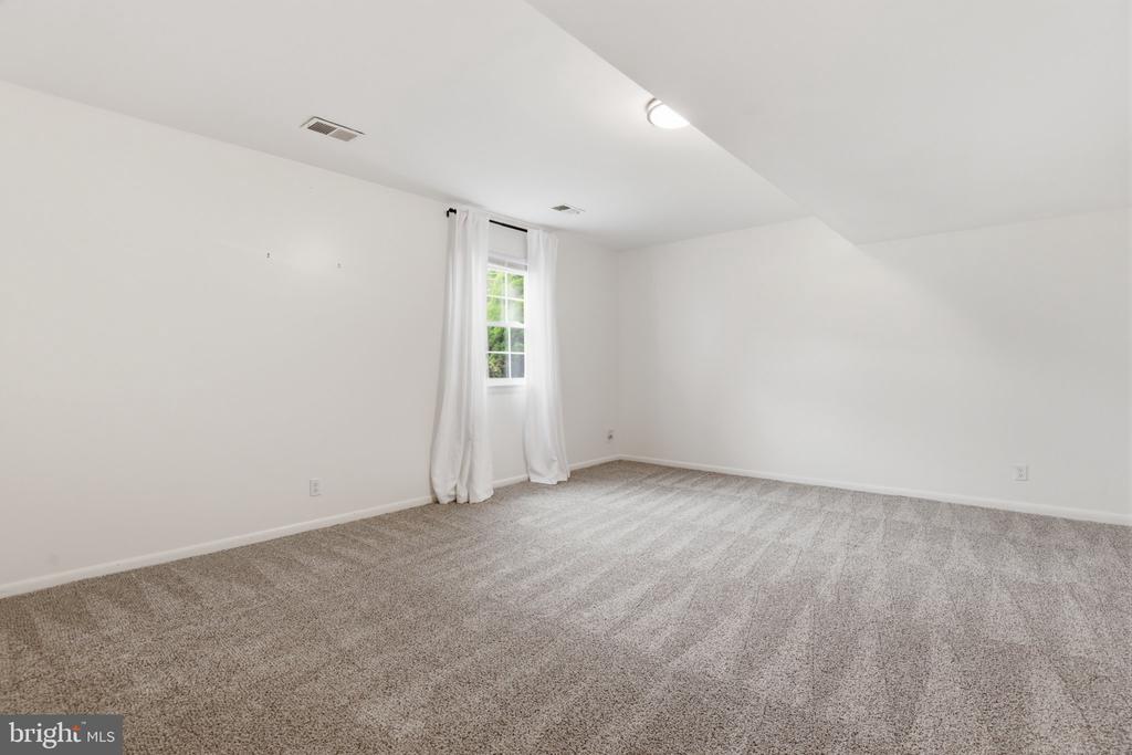 845 CHURCHILL DR, FREDERICKSBURG, Virginia 22407, 4 Bedrooms Bedrooms, ,2 BathroomsBathrooms,Residential,845 CHURCHILL DR,VASP2042046 MLS # VASP2042046