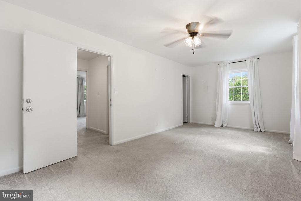 845 CHURCHILL DR, FREDERICKSBURG, Virginia 22407, 4 Bedrooms Bedrooms, ,2 BathroomsBathrooms,Residential,845 CHURCHILL DR,VASP2042046 MLS # VASP2042046