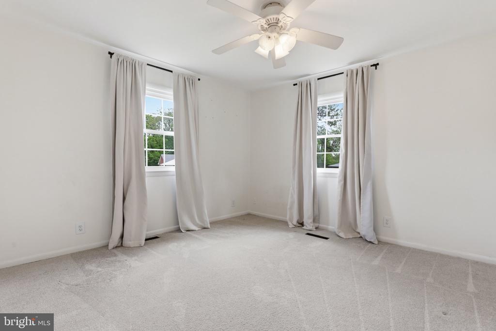 845 CHURCHILL DR, FREDERICKSBURG, Virginia 22407, 4 Bedrooms Bedrooms, ,2 BathroomsBathrooms,Residential,845 CHURCHILL DR,VASP2042046 MLS # VASP2042046