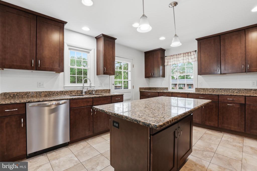 845 CHURCHILL DR, FREDERICKSBURG, Virginia 22407, 4 Bedrooms Bedrooms, ,2 BathroomsBathrooms,Residential,845 CHURCHILL DR,VASP2042046 MLS # VASP2042046